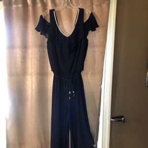 Roz & Ali Stunning Navy Blue Jumpsuit, very slimming!